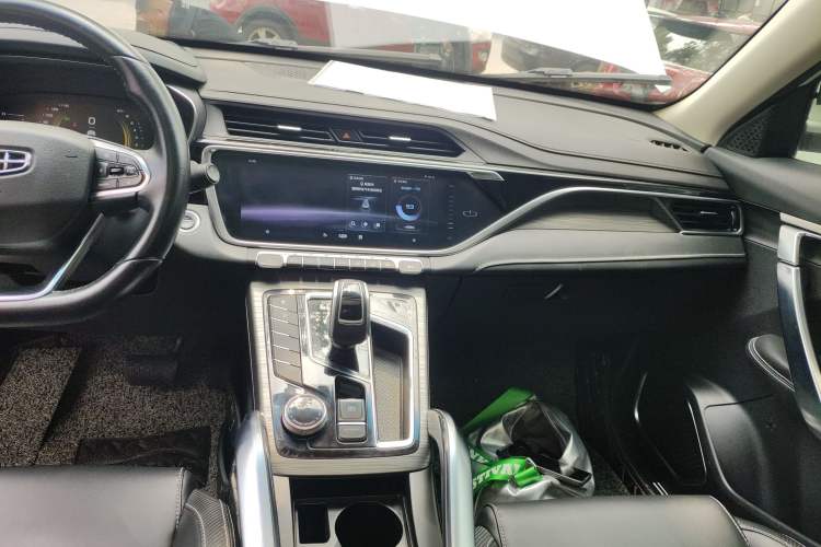 Used Geely Auto Emgrand X7 Sport 2020 1.8TD DCT Smart Connect PRO Audio And AC Panel