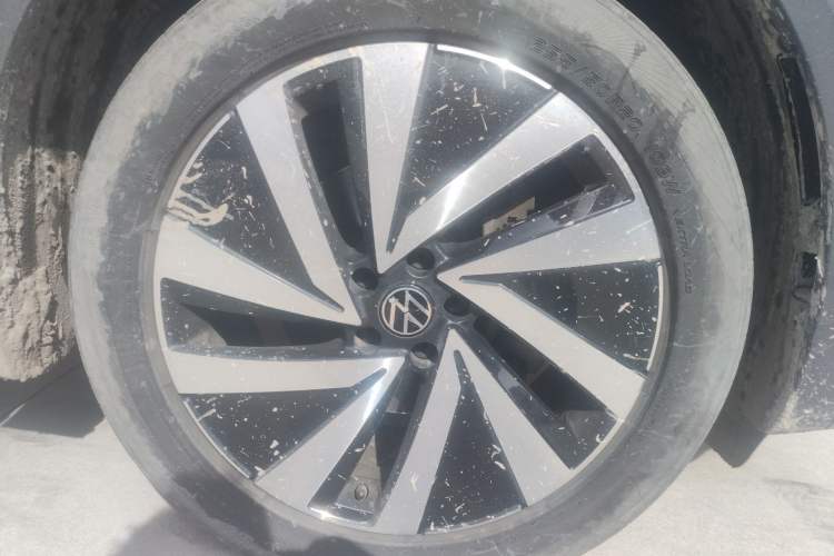 Used Volkswagen Talagon 2021 380TSI Four-Wheel Drive Flagship Version Right Front Wheel Hub