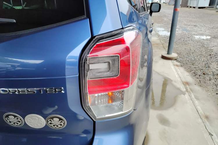 Used Subaru Forester 2016 2.5i Luxury Navigation Edition Exterior 3