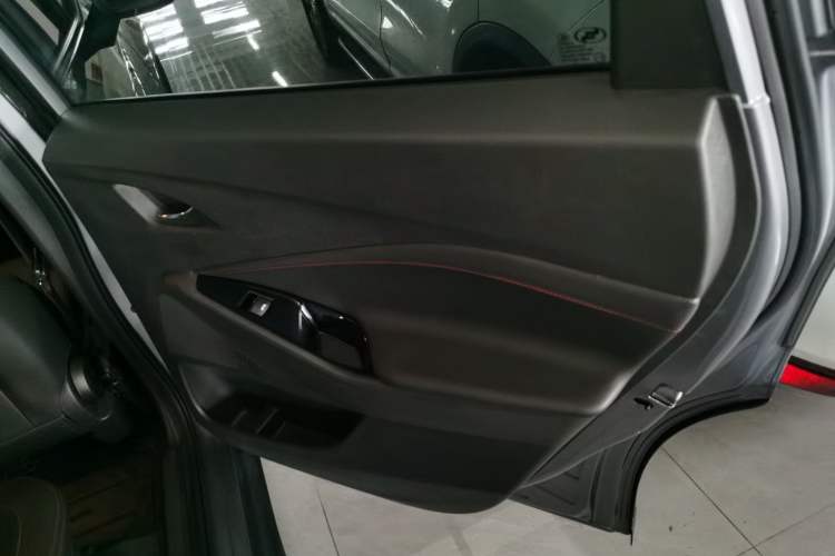 Used Chevrolet Orlando 2019 Redline 530T Automatic Zhaoxiang Edition (5+2 Seating) China VI