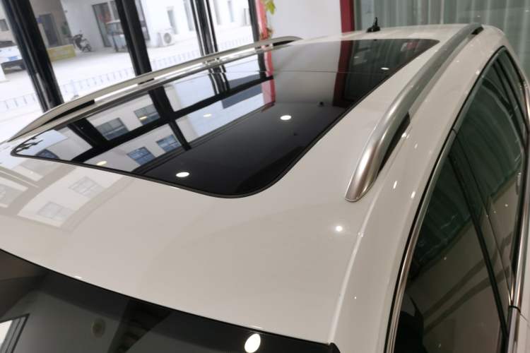 Used Volkswagen Tiguan L 2024 Outstanding Model 330TSI Automatic Two-Wheel Drive R-Line Dragon Glory Edition