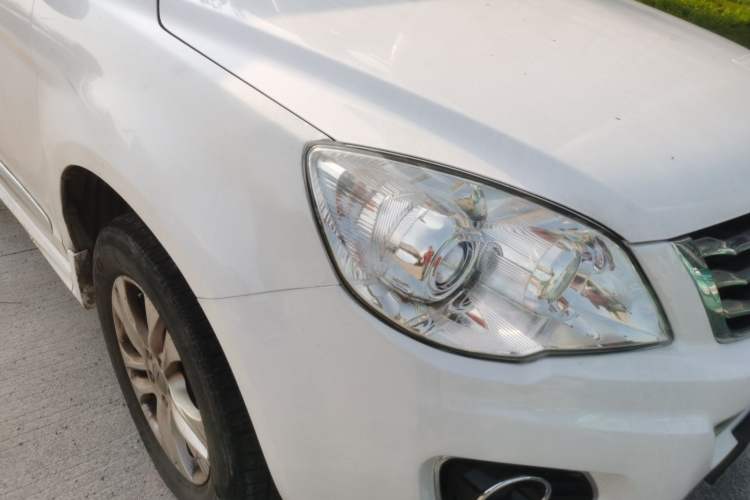 Used Haval H6 2015 Upgraded Model 1.5T Manual Two-Wheel Drive Elite Version
