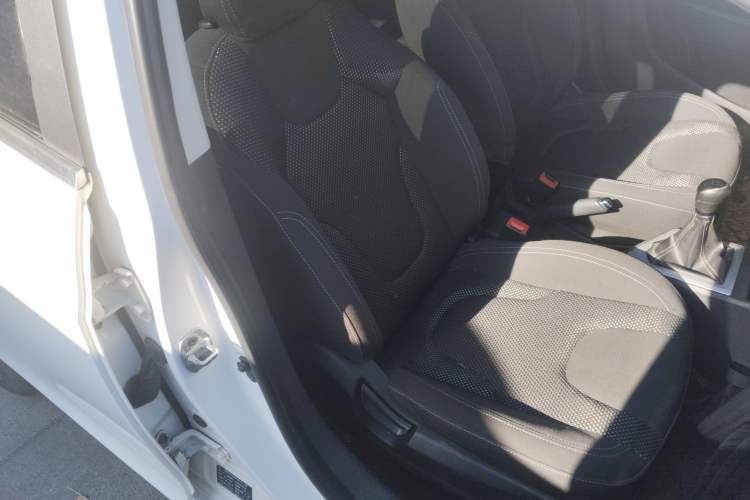 Used JAC Refine S2 2015 1.5L Manual Luxury Model