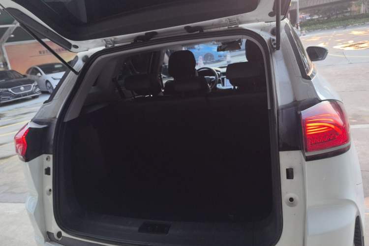 Used Geely Auto Emgrand X7 Sport 2022 Boyue X 1.8TD DCT Smart Model Trunk