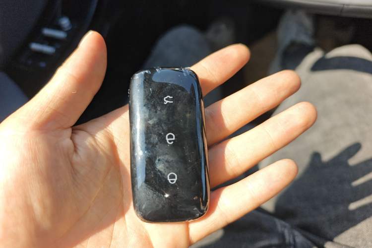 Used Geely Galaxy L6 2025 EM-i 140km Explorer+ Edition Vehicle Key