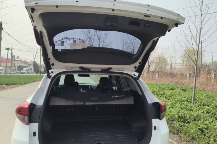 Used Hyundai Tucson 2015 1.6T Dual-Clutch Two-Wheel-Drive Leading Model