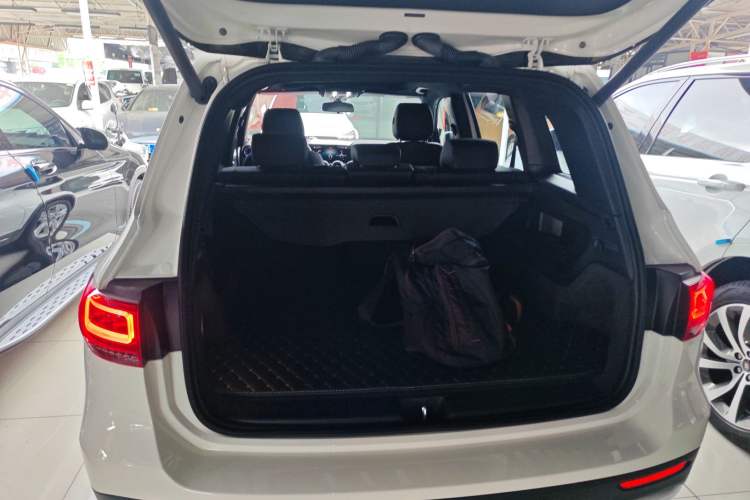 Used Mercedes-Benz GLB 2023 GLB 220 Sport Edition Trunk