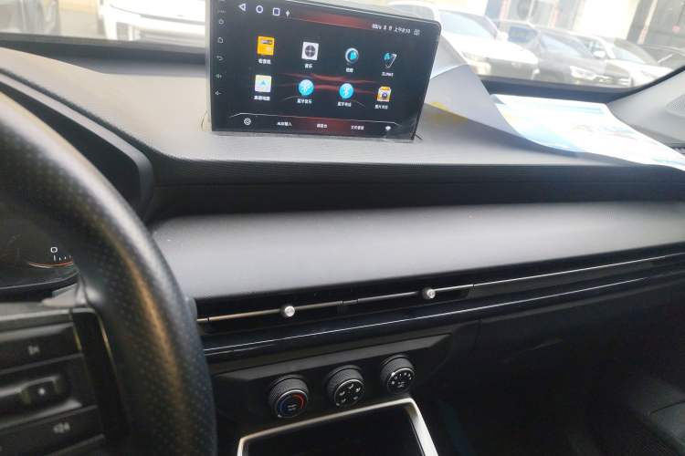 Used Wuling Alvez 2023 1.5L CVT Comfort Edition