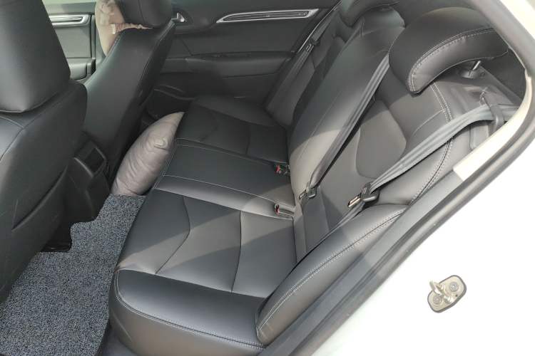 Used Citroen C4L 2015 1.2T Automatic Luxury Edition