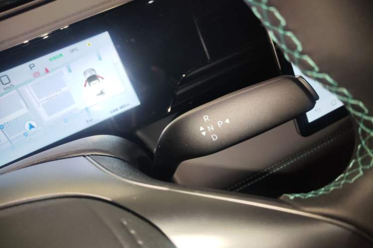 Used BYD Qin L 2025 EV 470KM Leading Edition Gear Lever