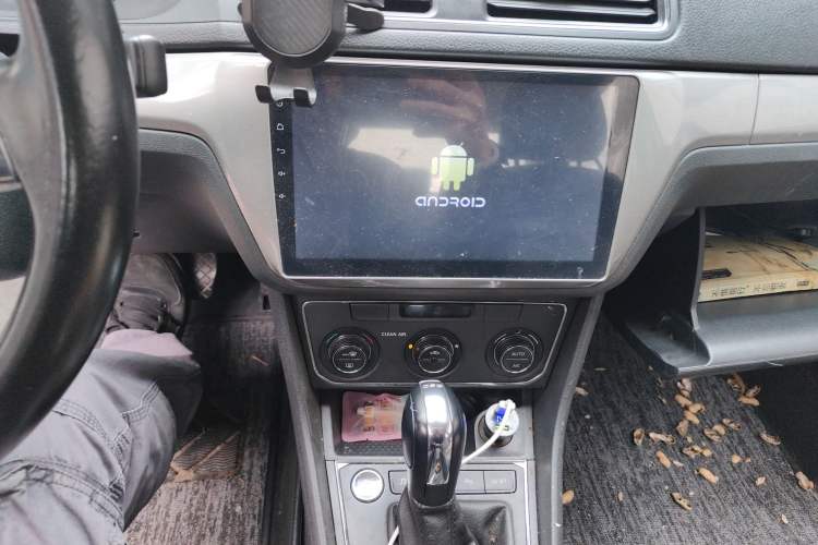 Used Volkswagen Lavida 2017 230TSI DSG Comfort Edition Audio And AC Panel