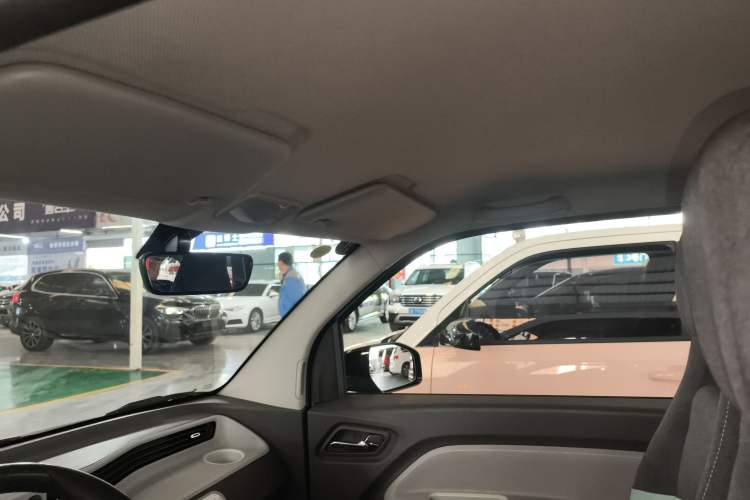 Used Wuling Hongguang MINIEV 2021 Macaron Premium Model – Lithium Iron Phosphate
