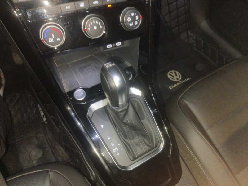 Used Volkswagen T-ROC 2022 280TSI DSG Two-Wheel Drive Comfort PLUS — 10