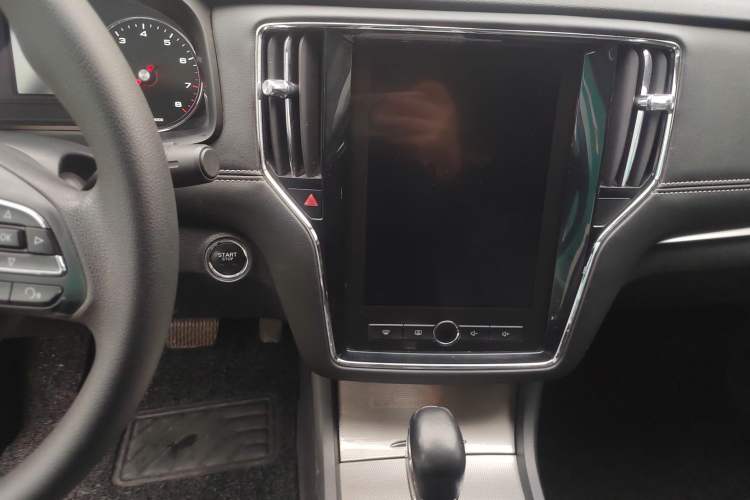 Used Roewe i6 2020 PLUS 1.6L CVT 4G Connected Glory Flagship Edition
