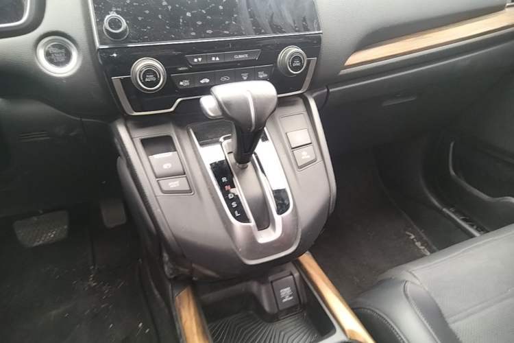 Used Honda CR-V 2017 240TURBO CVT Front-Wheel Drive Fashion Edition
