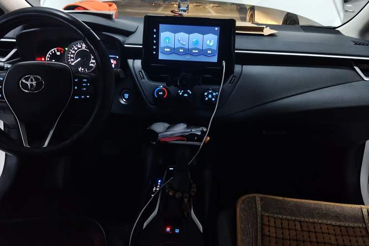 Used Toyota Corolla 2021 1.2T S-CVT Pioneer Edition Center Console