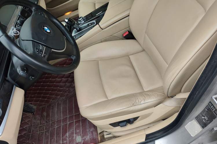 Used BMW 5 Series 2012 523Li Luxury Model