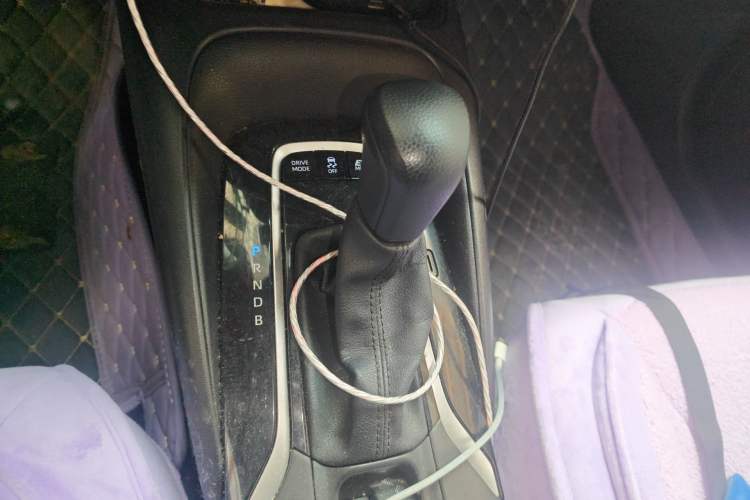 Used Toyota Levin 2019 Dual-Engine 1.8H E-CVT Luxury Edition China VI Standard Gear Lever