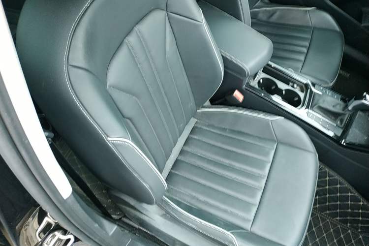 Used Volkswagen Passat 2023 Revised 330TSI Elite Edition Right Front Seat