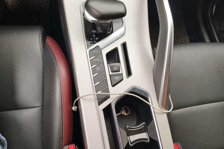 Used Geely Auto Coolray 2021 1.4T DCT Diamond Edition Gear Lever