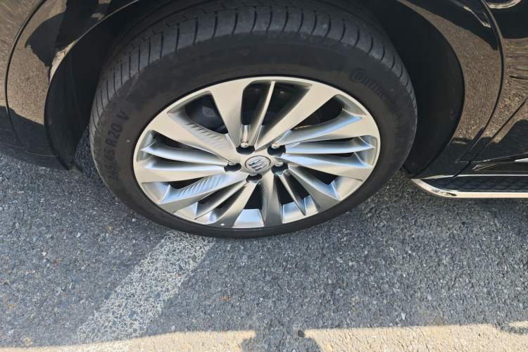 Used Buick Envision 2025 Encore Plus Four-Wheel Drive Avenir Left Front Wheel Hub