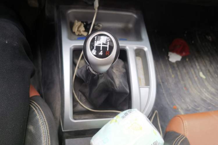 Used JMC Baodian 2018 2.9T New Value-Packed Two-Wheel-Drive Diesel Comfort Version with Extended Cargo Bed – JX4D30B5L
