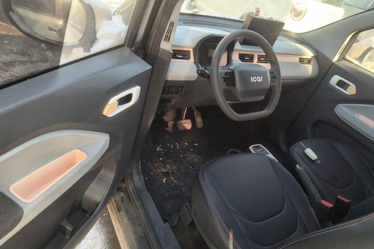 Used Chery QQ Ice Cream 2022 120km Milkshake Phosphate Lithium-Iron
