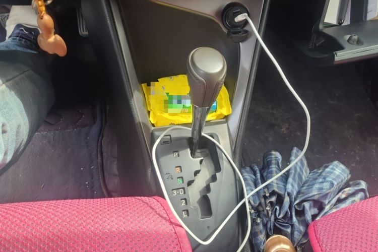 Used Toyota YARiS L Zhi Xuan 2014 1.3E Automatic Charm Edition Gear Lever