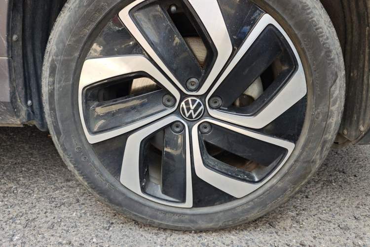 Used Volkswagen Tharu 2023 300TSI Two-Wheel-Drive Full Moon Edition
