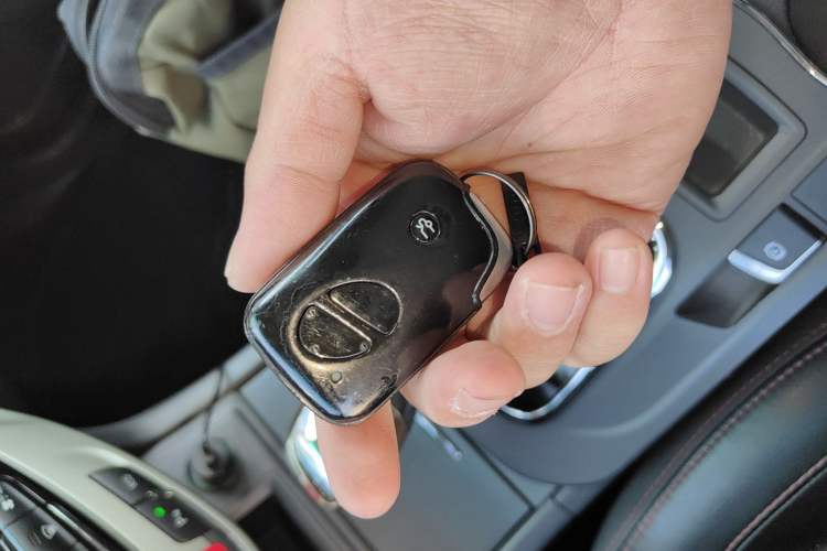 Used BYD S7 2015 2.0T Automatic Prestige Model