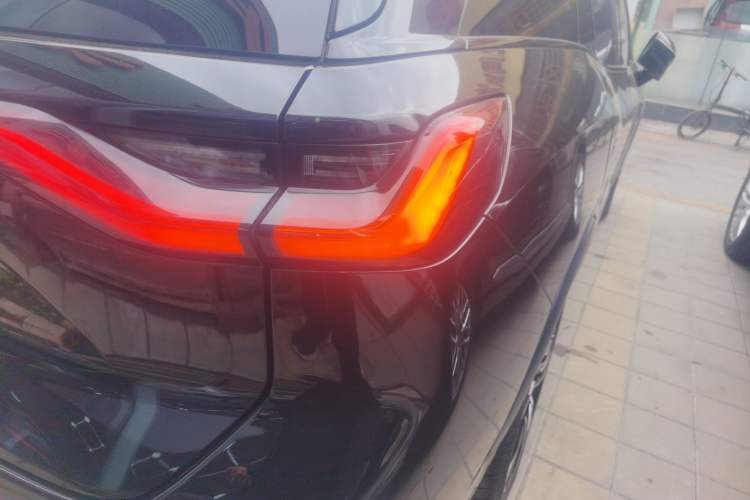 Used Nio ES8 2020 415 km Signature Edition 6-Seater Version
