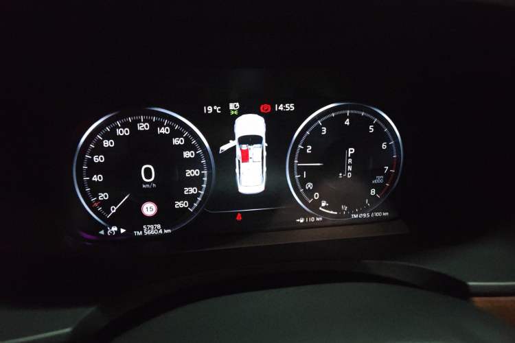 Used Volvo S90 2020 Facelift T5 Smart & Luxurious Edition Instrument Cluster