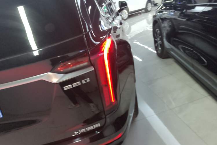 Used Cadillac XT6 2021 28T Six-Seater Fashion Edition Right Rear Taillight