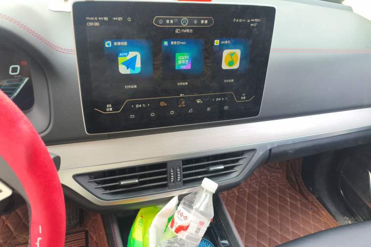 Used BYD Tang New Energy 2019 EV600 Two-Wheel Drive Smart Connectivity Deluxe Model Audio And AC Panel