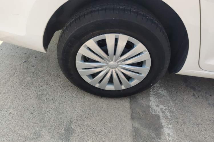 Used Volkswagen Santana 2021 1.5L Manual Fashion Edition Right Rear Wheel Hub