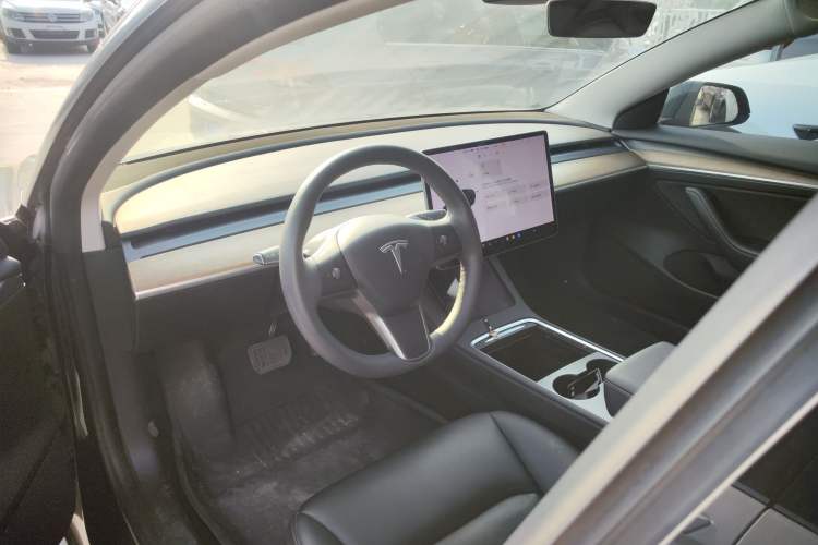 Used Tesla Model 3 2021 Standard Range Rear-Drive Upgraded Version
