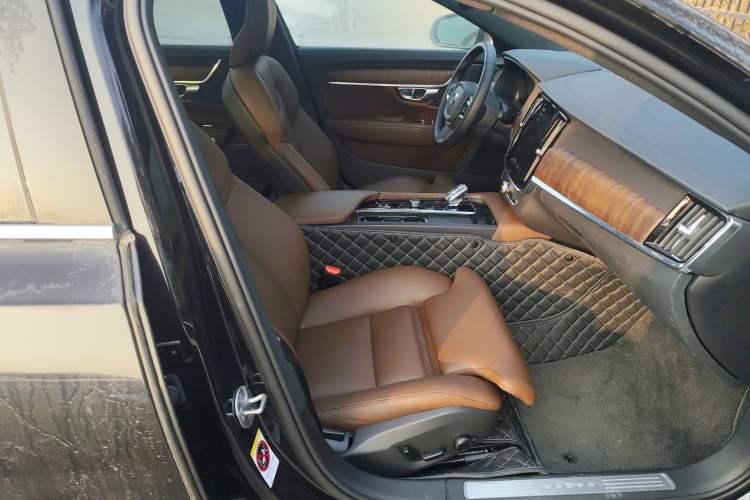 Used Volvo S90 2025 B5 Zhiyuan Luxury Edition