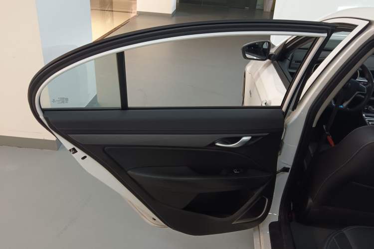 Used Geely Auto Emgrand New Energy 2018 EV450 Ambition Model
