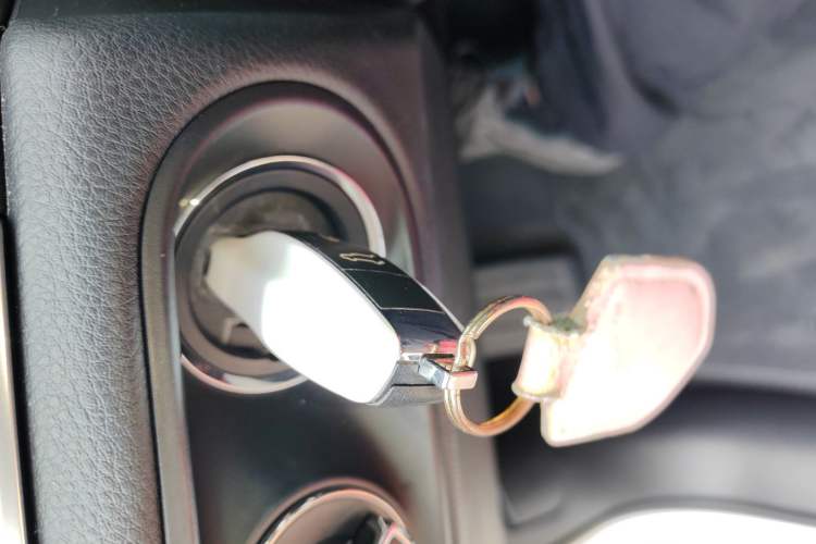 Used Porsche Macan 2017 Macan 2.0T Vehicle Key