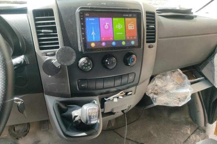 Used Dongfeng Yufeng EV 2018 EA100 Logistics Vehicle 95 kWh