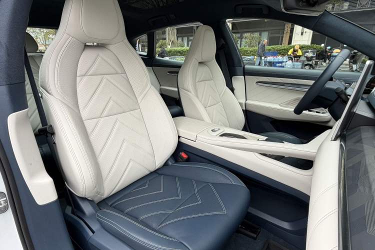 Used Zeekr 001 2023 WE Edition 100 kWh