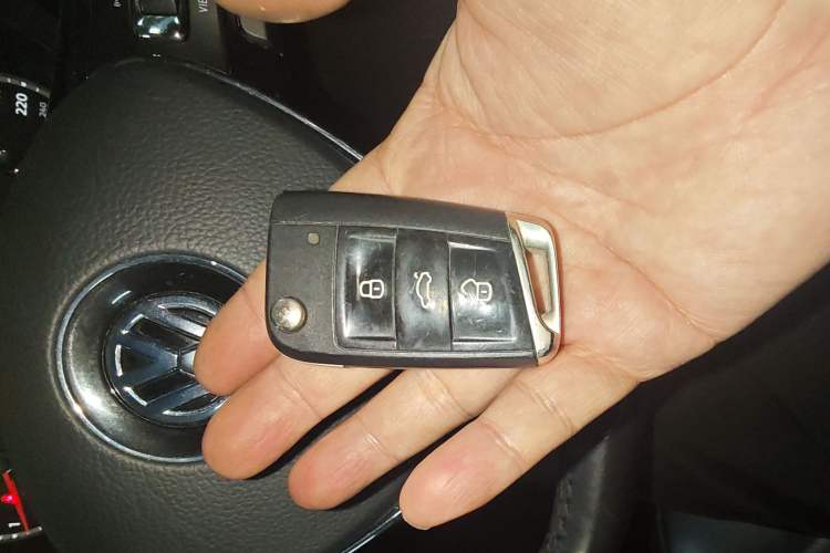 Used Volkswagen Tiguan L 2019 330TSI Automatic Two-Wheel Drive Smart Luxury Version China V Emission Standard