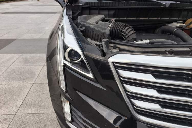 Used Cadillac XT5 2018 25T Luxury Model
