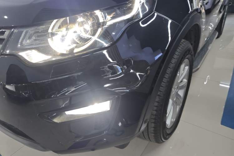 Used Land Rover Discovery Sport 2018 240 PS SE Version