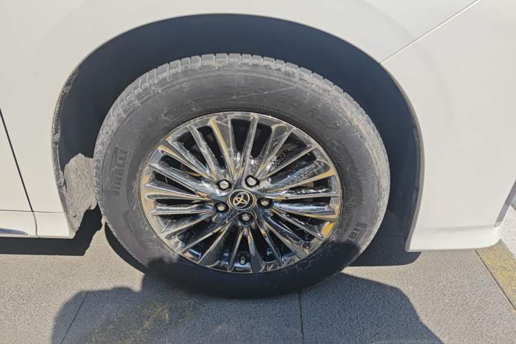 Used Toyota Alphard 2021 Dual-Motor 2.5L Premium Edition Right Front Wheel Hub