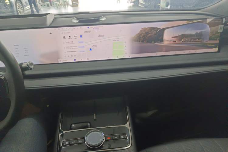 Used Geely Galaxy E8 2025 700 km Long-Range Intelligent Driving Version