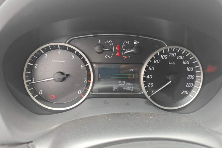 Used Nissan Sylphy 2019 1.6XV CVT Smart Connect Luxury Edition China VI Standard Instrument Cluster