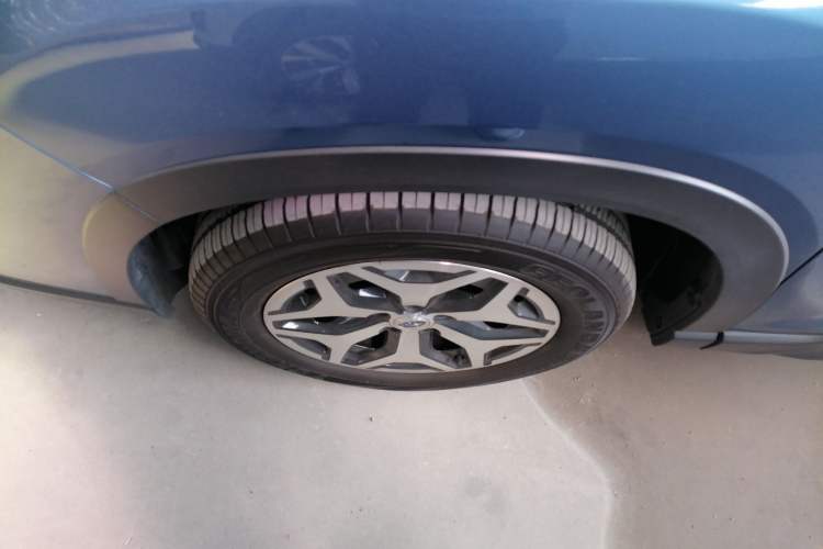 Used Subaru Forester 2021 2.0i Luxury Edition EyeSight Left Front Wheel Hub