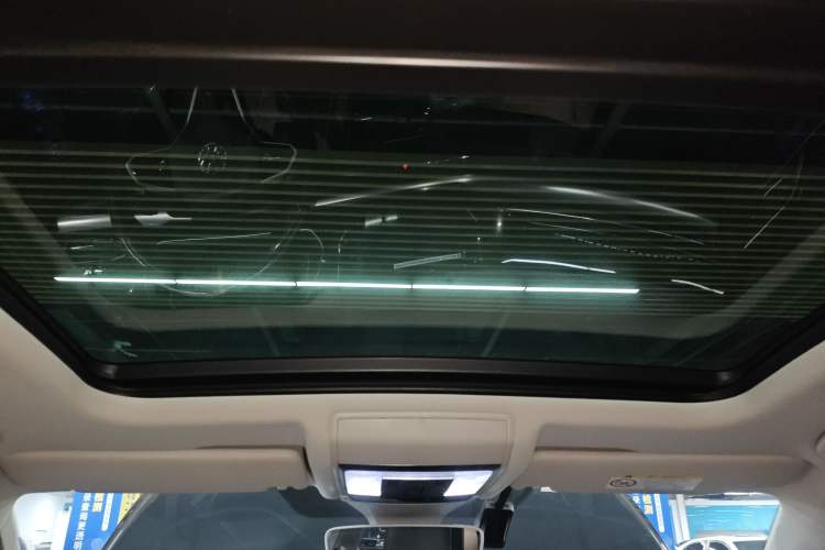 Used Volkswagen Passat 2022 330TSI Starry Luxury Edition Headliner