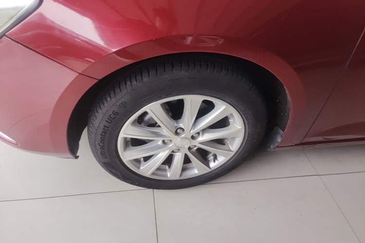 Used Buick Verano 2017 Sedan 20T Dual-Clutch Leading Model Left Front Wheel Hub